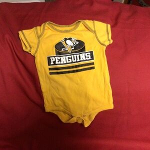NHL PITTSBURGH PENGUINS onesie